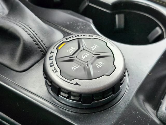 Certified 2025 Ford Bronco Badlands w/ Sasquatch Package AWD/4WD image 26