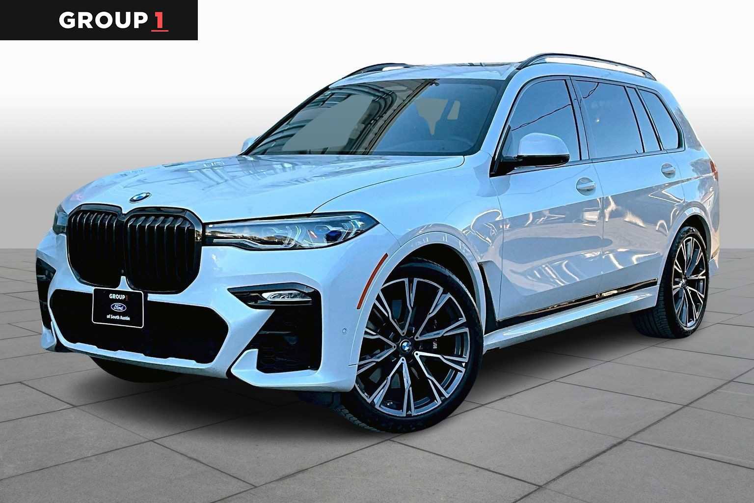 Used 2022 BMW X7 M50i image 1
