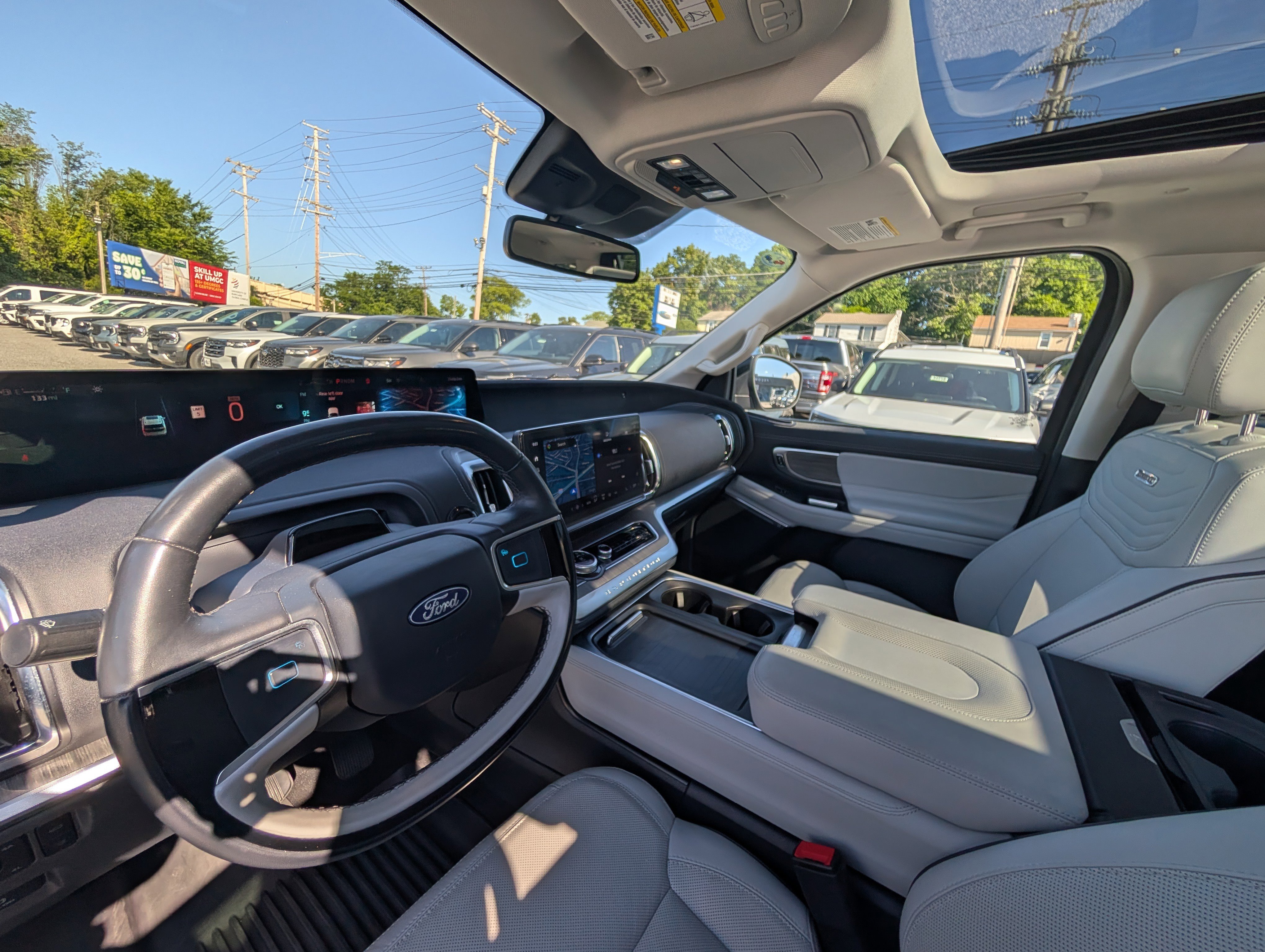 Certified 2025 Ford Expedition Platinum w/ Platinum Ultimate Package AWD/4WD image 20