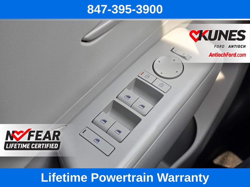 Used 2024 Hyundai Kona SEL AWD/4WD image 36