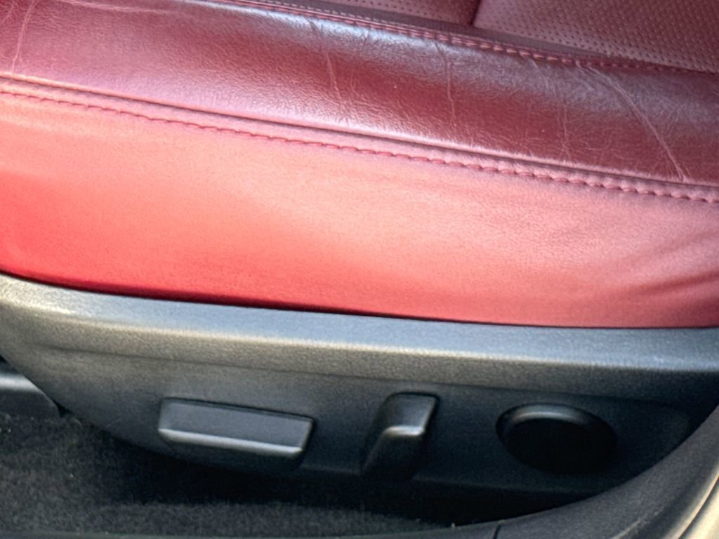 Used 2023 MAZDA MAZDA3 s image 24