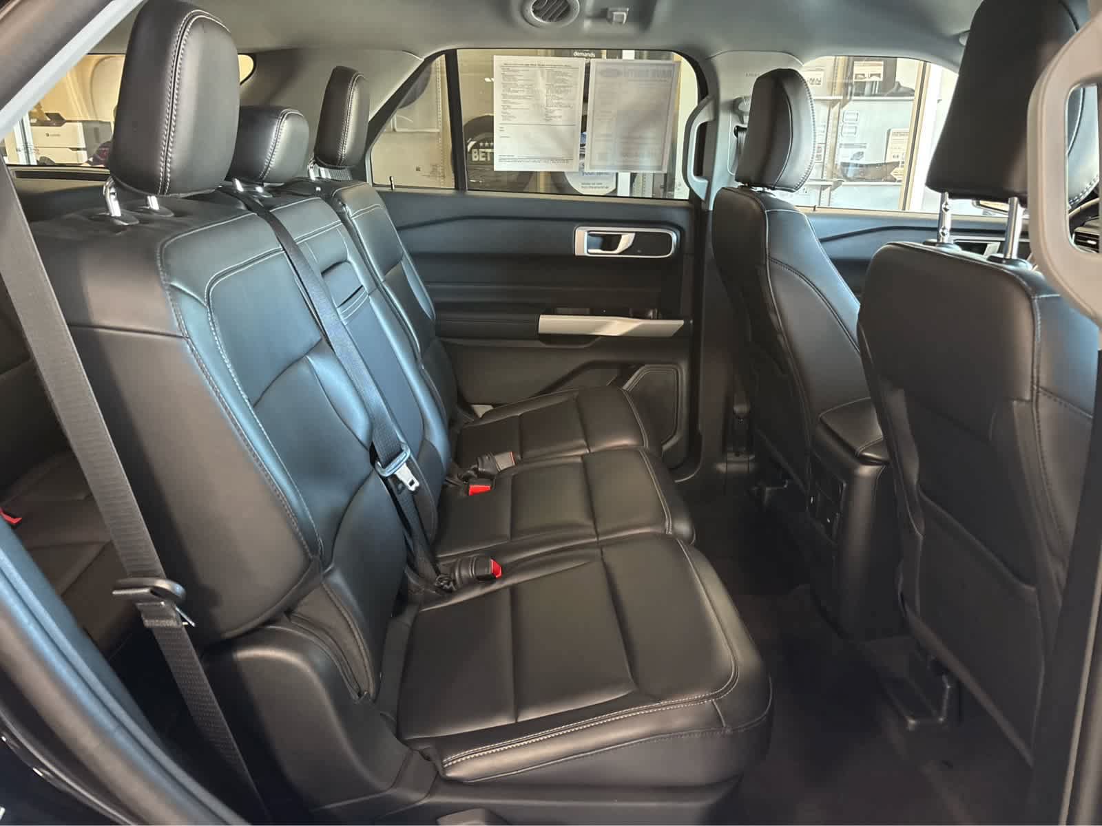 Certified 2023 Ford Explorer XLT w/ Equipment Group 202A AWD/4WD image 35