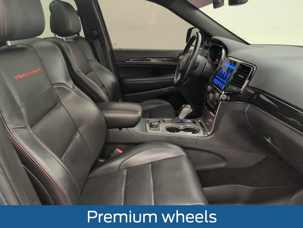 Used 2020 Jeep Grand Cherokee Trailhawk w/ Trailhawk Luxury Group image 18