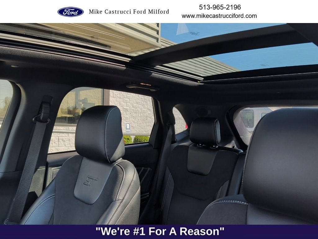 Certified 2022 Ford Edge ST w/ Equipment Group 401A AWD/4WD image 8