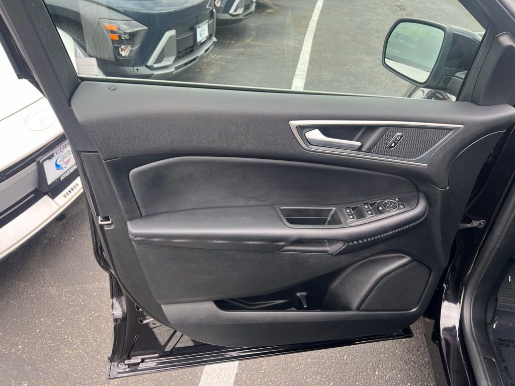 Certified 2024 Ford Edge SEL w/ Convenience Package AWD/4WD image 10