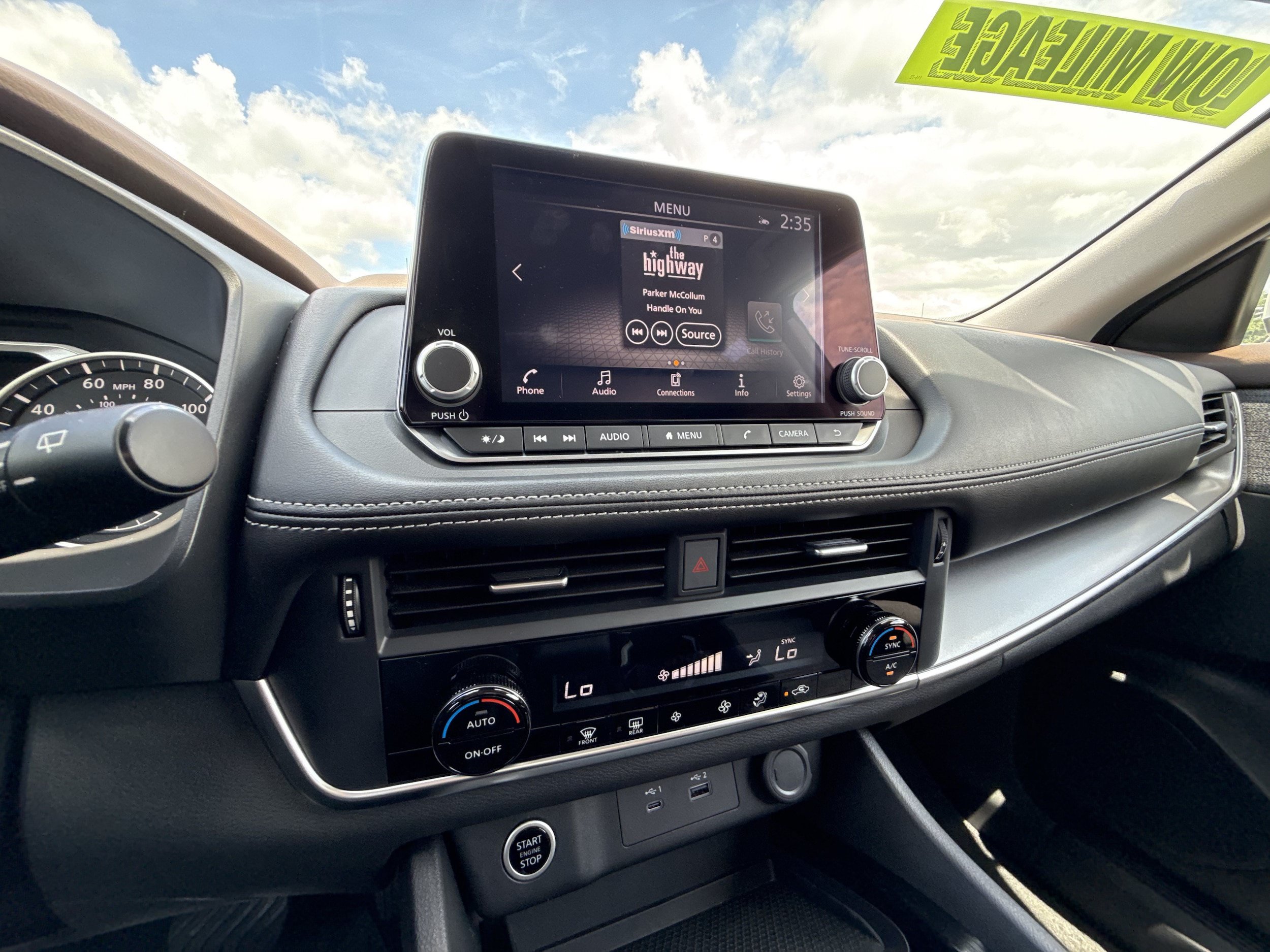 Used 2023 Nissan Rogue SV AWD/4WD image 17