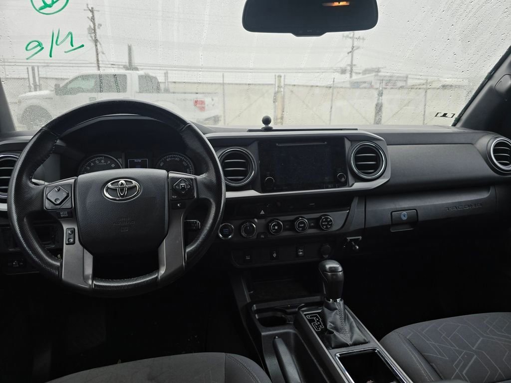 Used 2017 Toyota Tacoma TRD Off-Road image 19