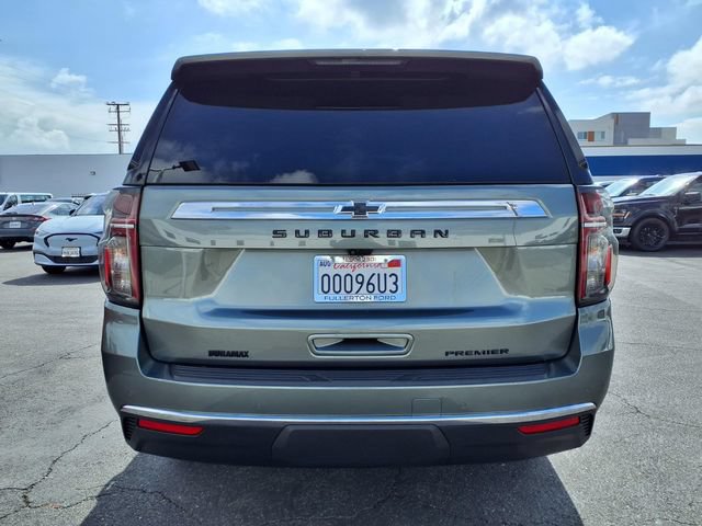 Used 2024 Chevrolet Suburban Premier w/ Premium Package 2 AWD/4WD image 18