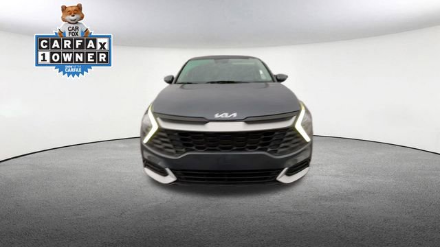 Used 2023 Kia Sportage LX image 3