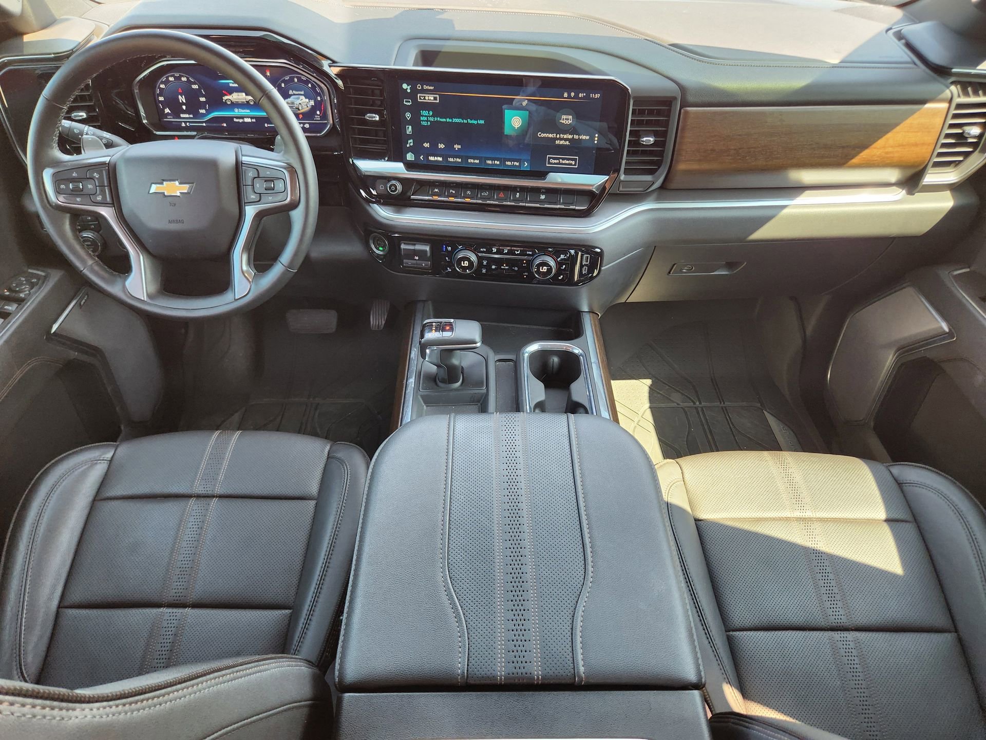 Used 2023 Chevrolet Silverado 1500 High Country w/ High Country Premium Package image 30