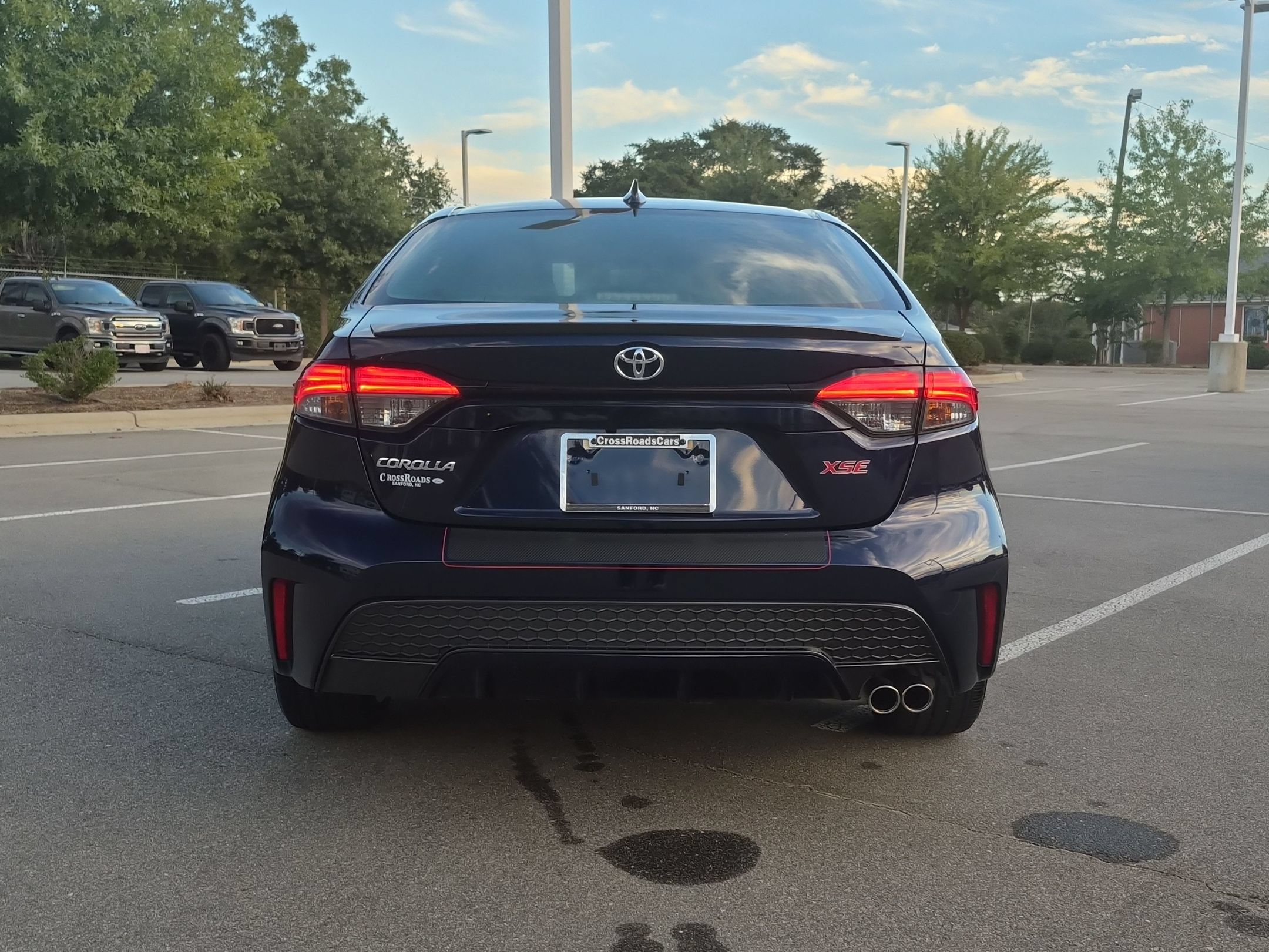 Used 2021 Toyota Corolla XSE FWD image 5