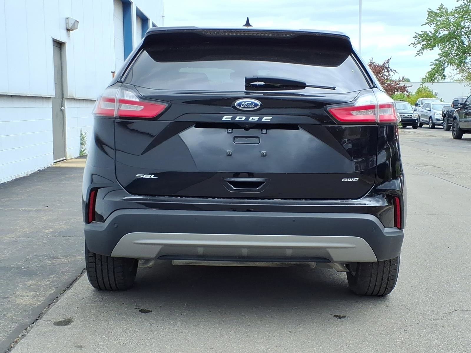 Certified 2023 Ford Edge SEL w/ Convenience Package AWD/4WD image 5