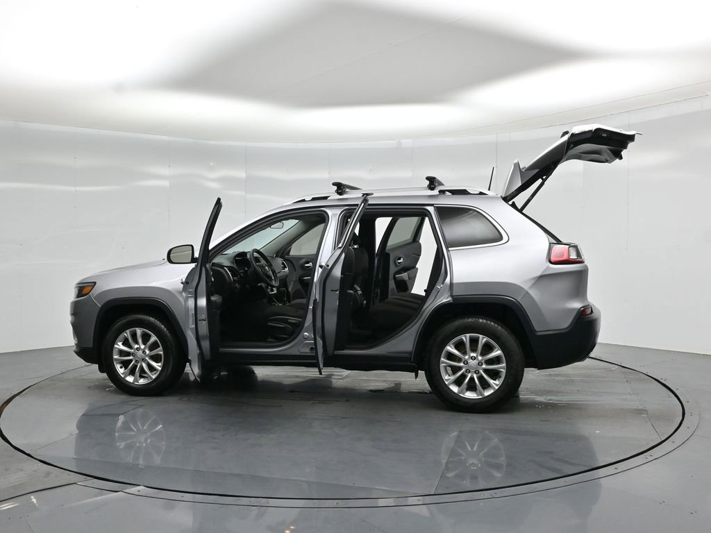 Used 2019 Jeep Cherokee Latitude w/ Popular Appearance Group AWD/4WD image 31