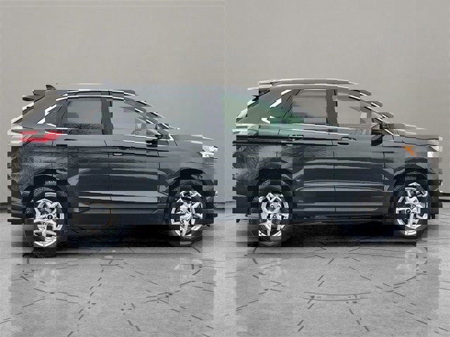 Certified 2024 Ford Edge SEL image 2