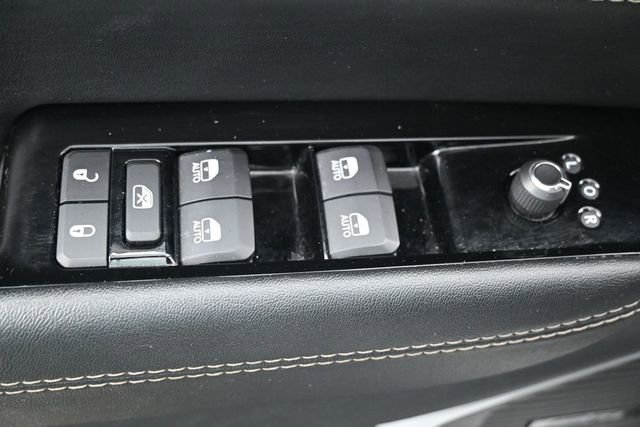 Used 2024 Jeep Wagoneer Series II AWD/4WD image 7