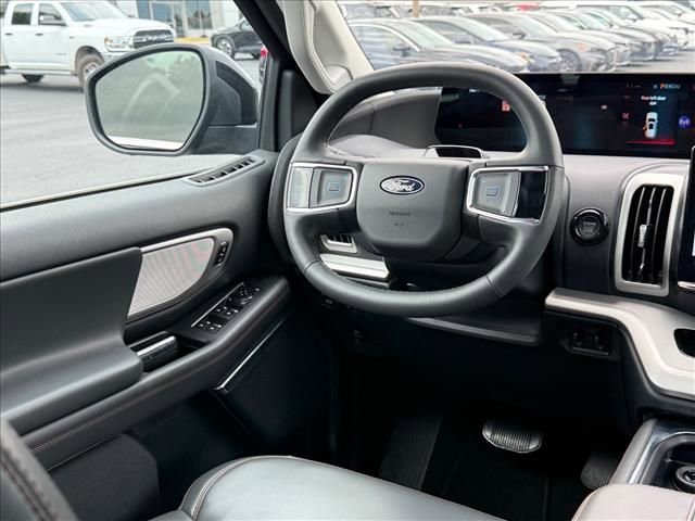 Certified 2025 Ford Expedition Active AWD/4WD image 12