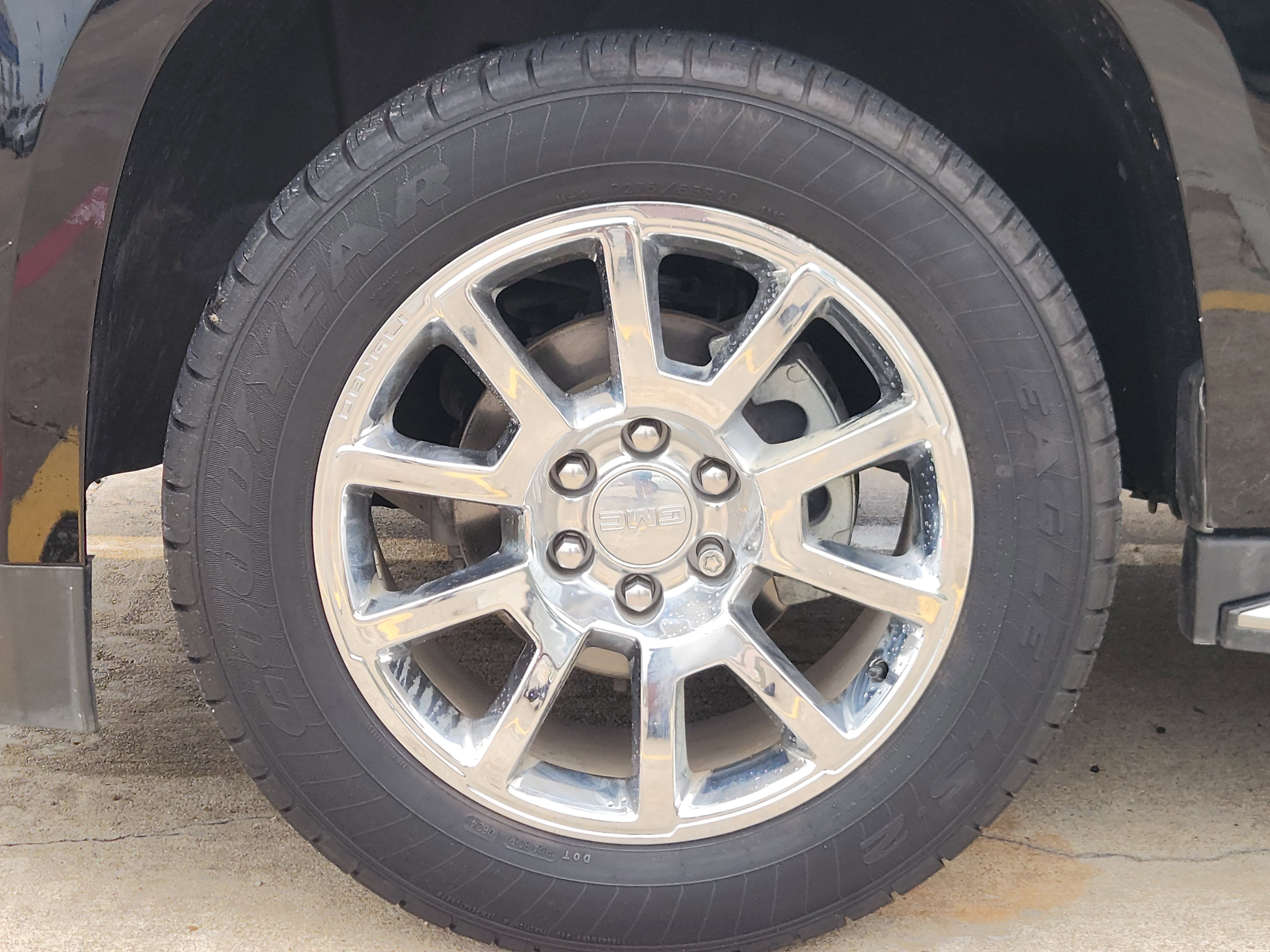 Used 2019 GMC Yukon Denali RWD image 7
