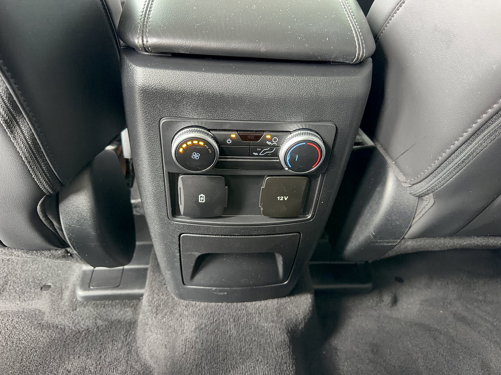 Certified 2022 Ford Explorer XLT w/ Equipment Group 202A RWD image 32
