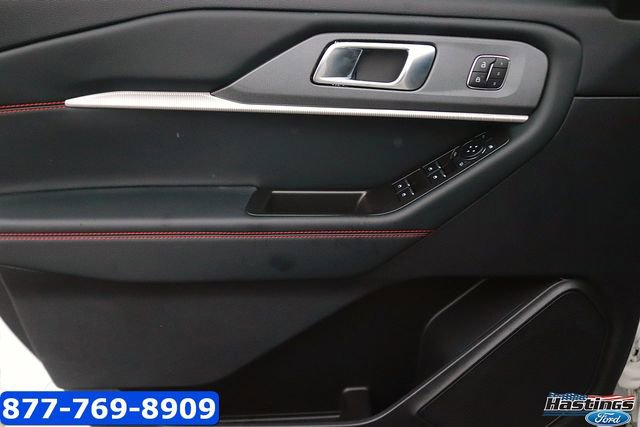 Certified 2025 Ford Explorer ST-Line w/ Premium Package AWD/4WD image 10