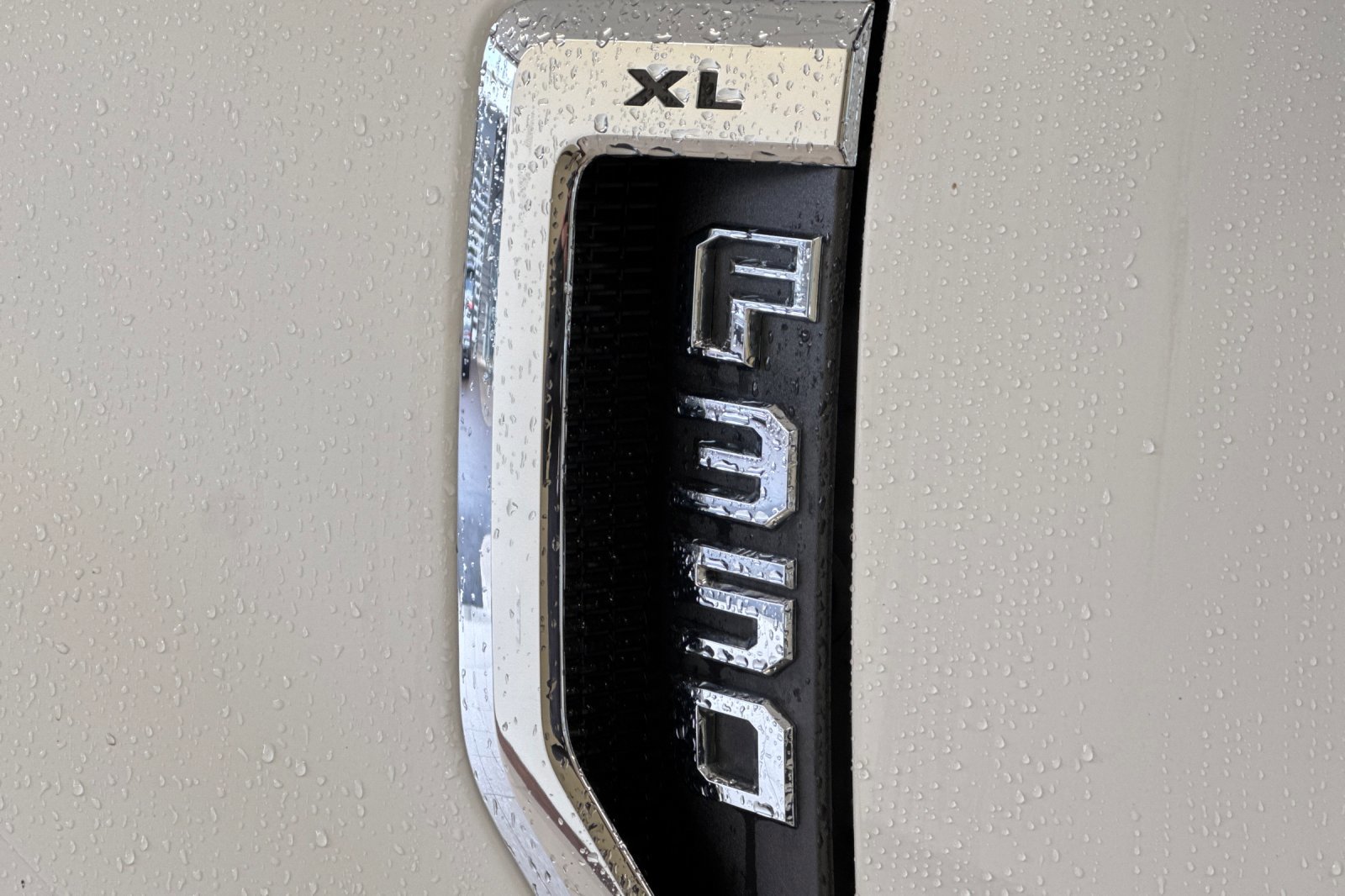 Certified 2022 Ford F350 XL w/ Power Equipment Group image 25