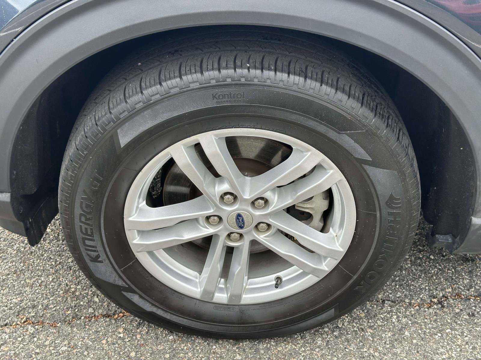 Certified 2022 Ford Explorer XLT w/ Equipment Group 202A AWD/4WD image 8