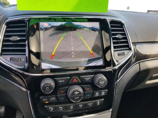 Used 2020 Jeep Grand Cherokee Overland w/ Interior Metal Package AWD/4WD image 27