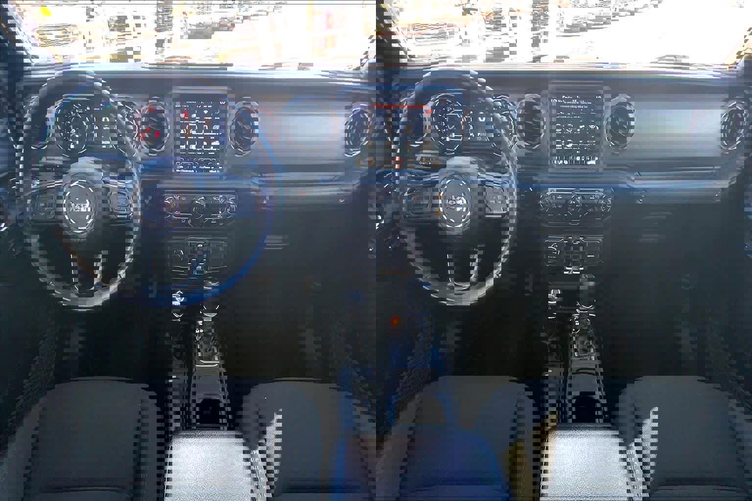 Used 2021 Jeep Gladiator Sport image 16