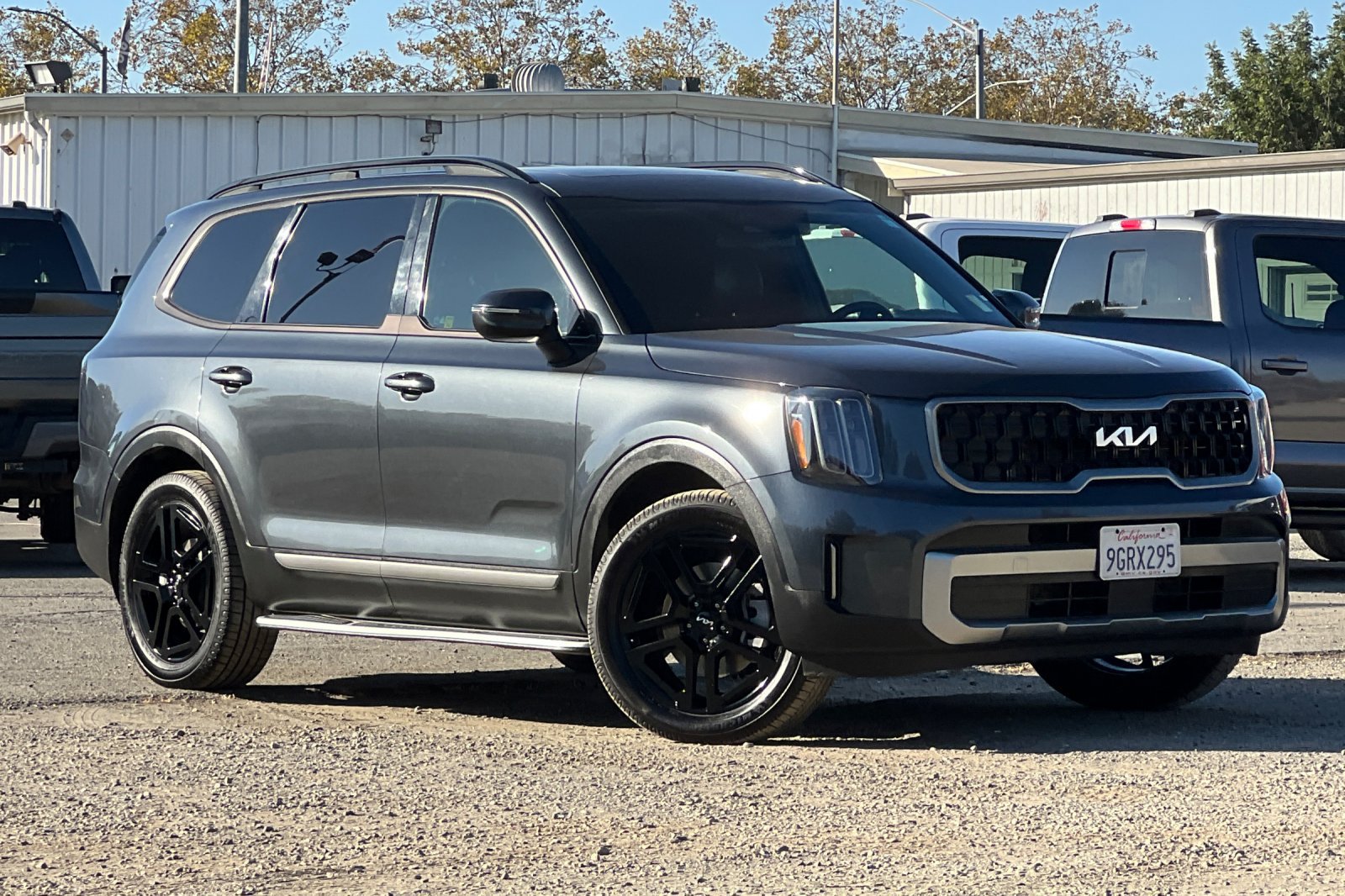 Used 2023 Kia Telluride EX X-Line AWD/4WD image 2