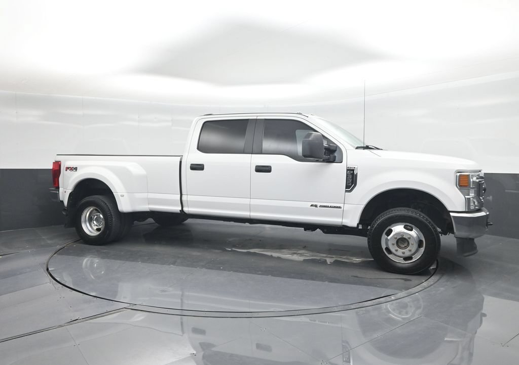 Certified 2021 Ford F350 XL w/ STX Appearance Package AWD/4WD image 11