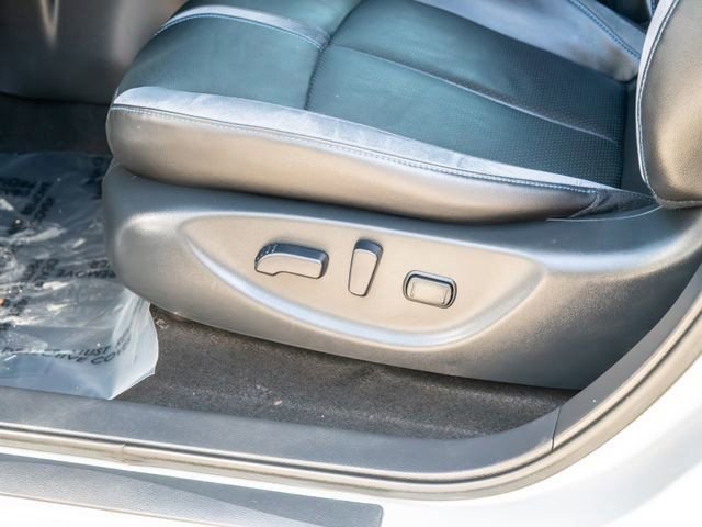 Used 2019 Nissan Leaf SL Plus w/ Protection Package FWD image 21