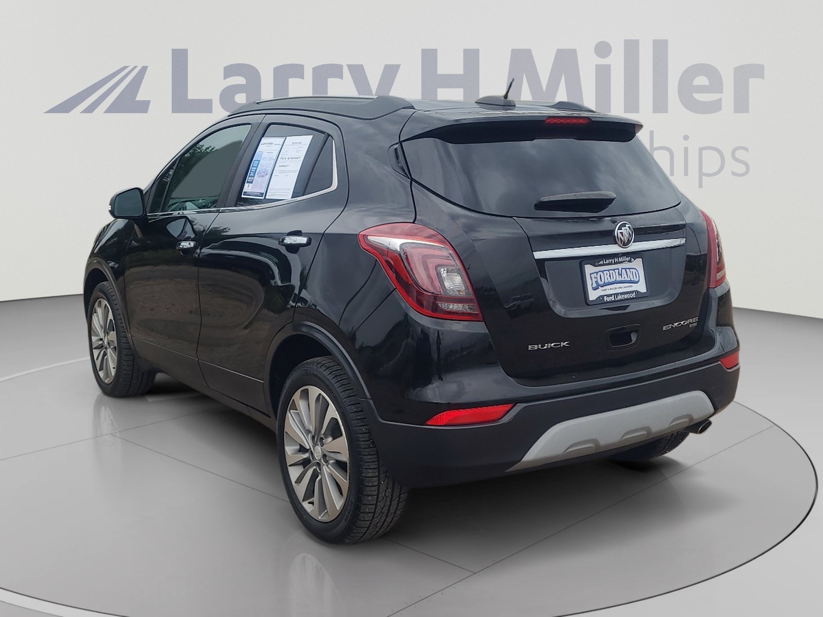 Used 2018 Buick Encore Preferred AWD/4WD image 3