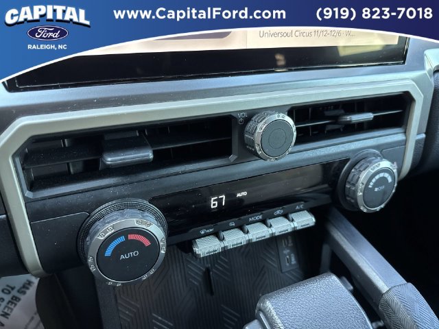 Used 2025 Toyota Tacoma TRD Off-Road AWD/4WD image 29