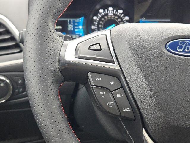 Certified 2022 Ford Edge ST-Line w/ Class II Trailer Tow Package image 32