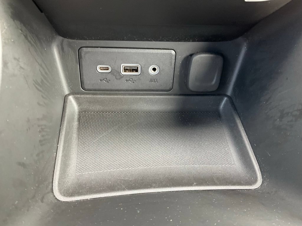 Used 2024 GMC Terrain SLE w/ Driver Convenience Package AWD/4WD image 13