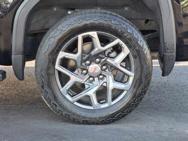 Used 2023 GMC Sierra 1500 SLT AWD/4WD image 36