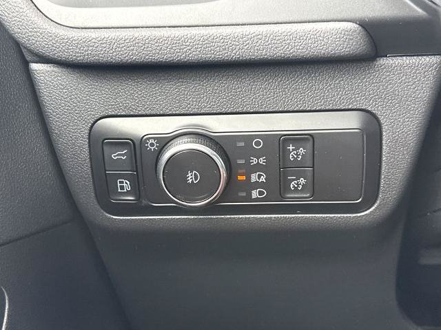 Certified 2025 Ford Escape Platinum w/ Premium Technology Package AWD/4WD image 25