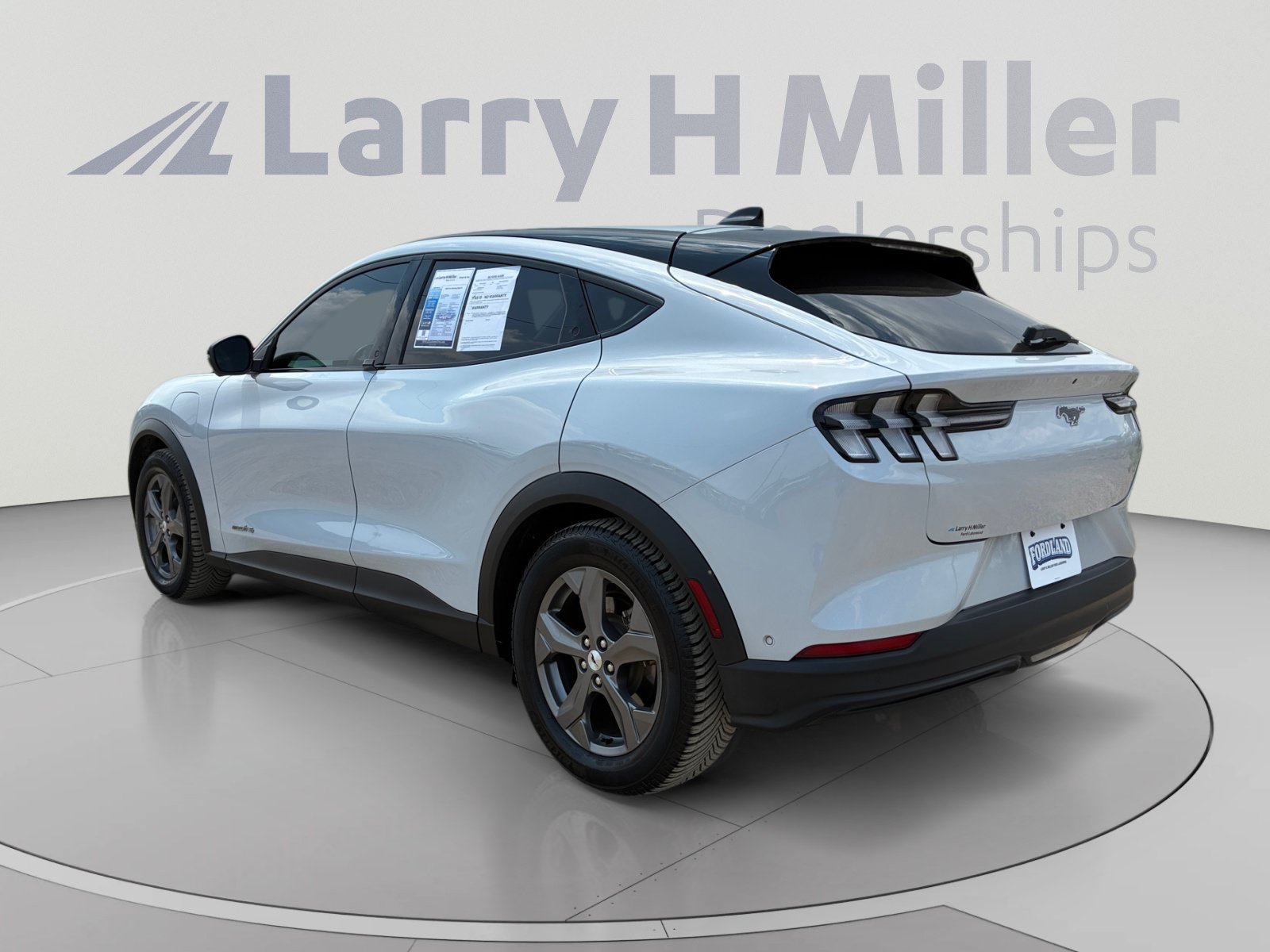 Certified 2023 Ford Mustang Mach-E Select AWD/4WD image 3