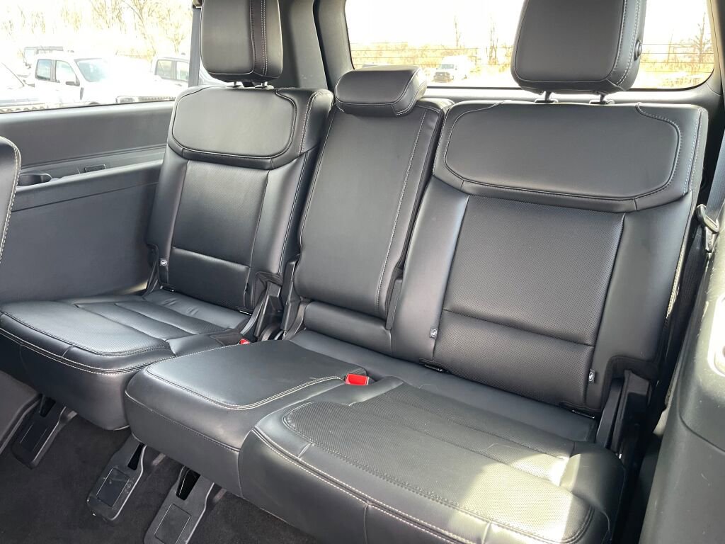 Certified 2025 Ford Expedition Max Platinum w/ Stealth Performance Package image 28