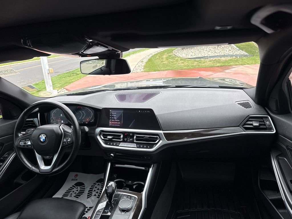 Used 2019 BMW 330i xDrive Sedan w/ Premium Package AWD/4WD image 26