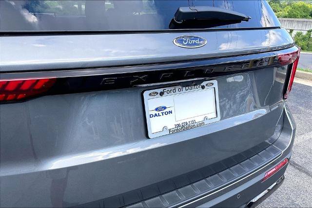 Certified 2025 Ford Explorer ST-Line w/ Premium Package RWD image 8