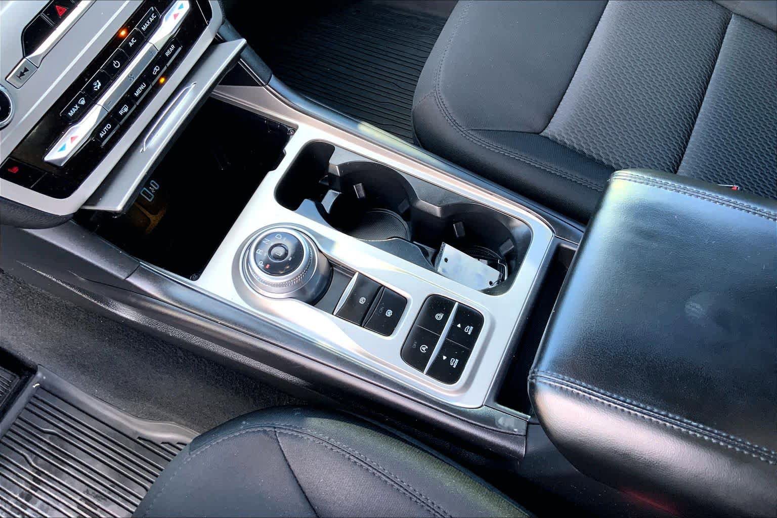 Certified 2023 Ford Explorer XLT RWD image 15