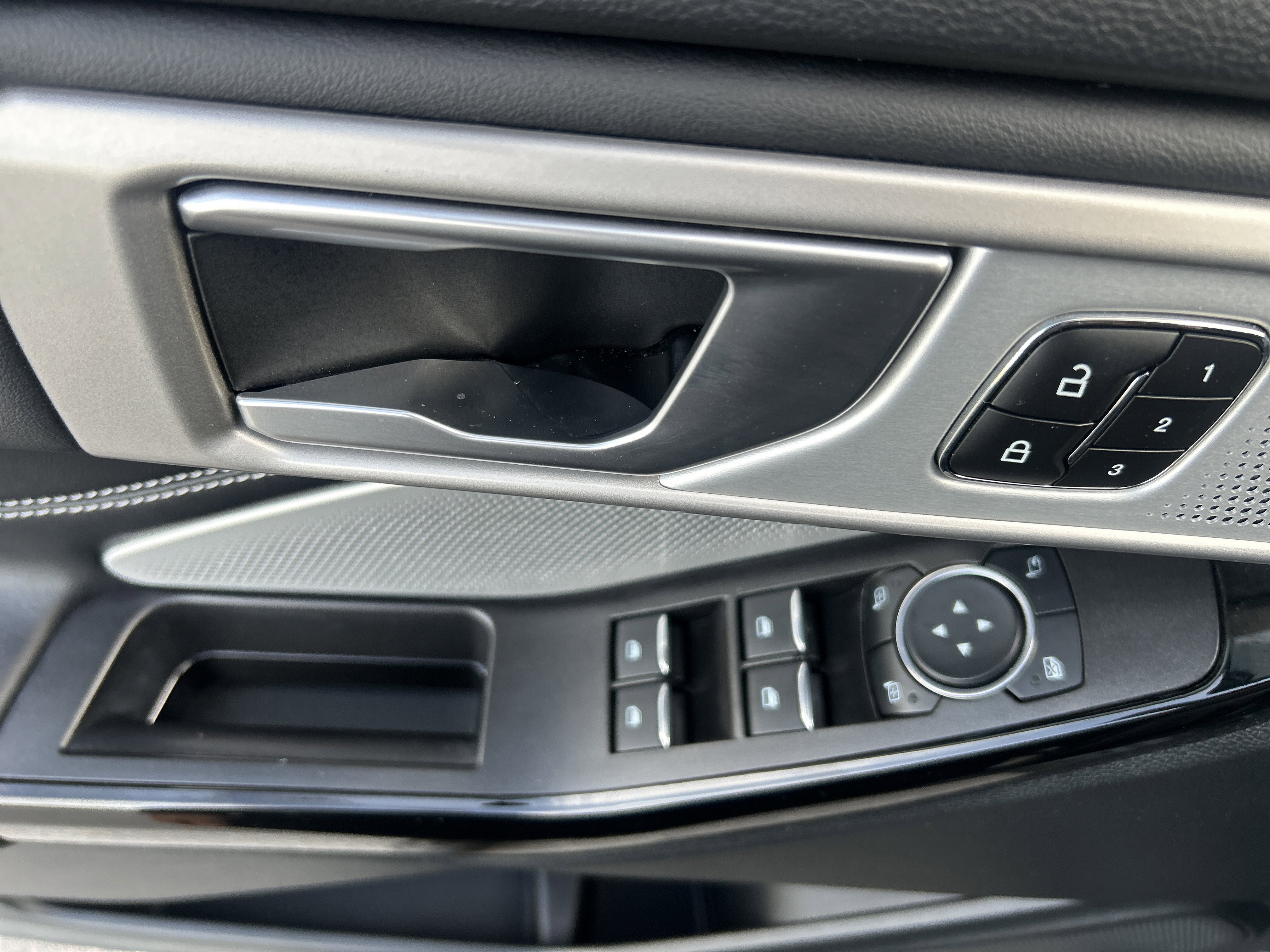 Certified 2023 Ford Explorer ST w/ Equipment Group 401A image 15