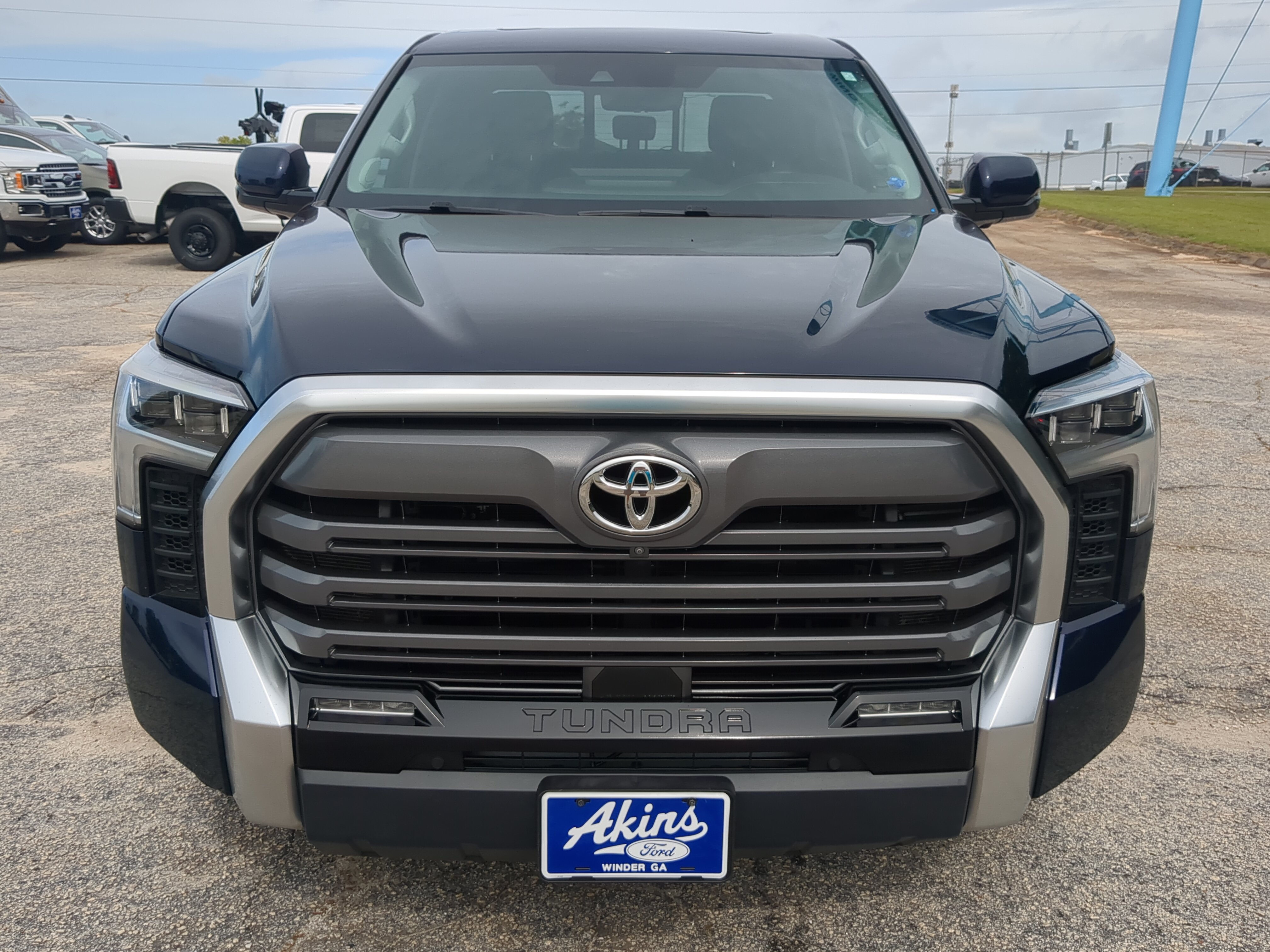 Used 2022 Toyota Tundra Limited RWD image 7