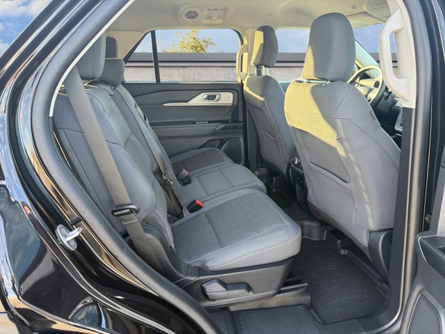 Certified 2025 Ford Explorer Active AWD/4WD image 12