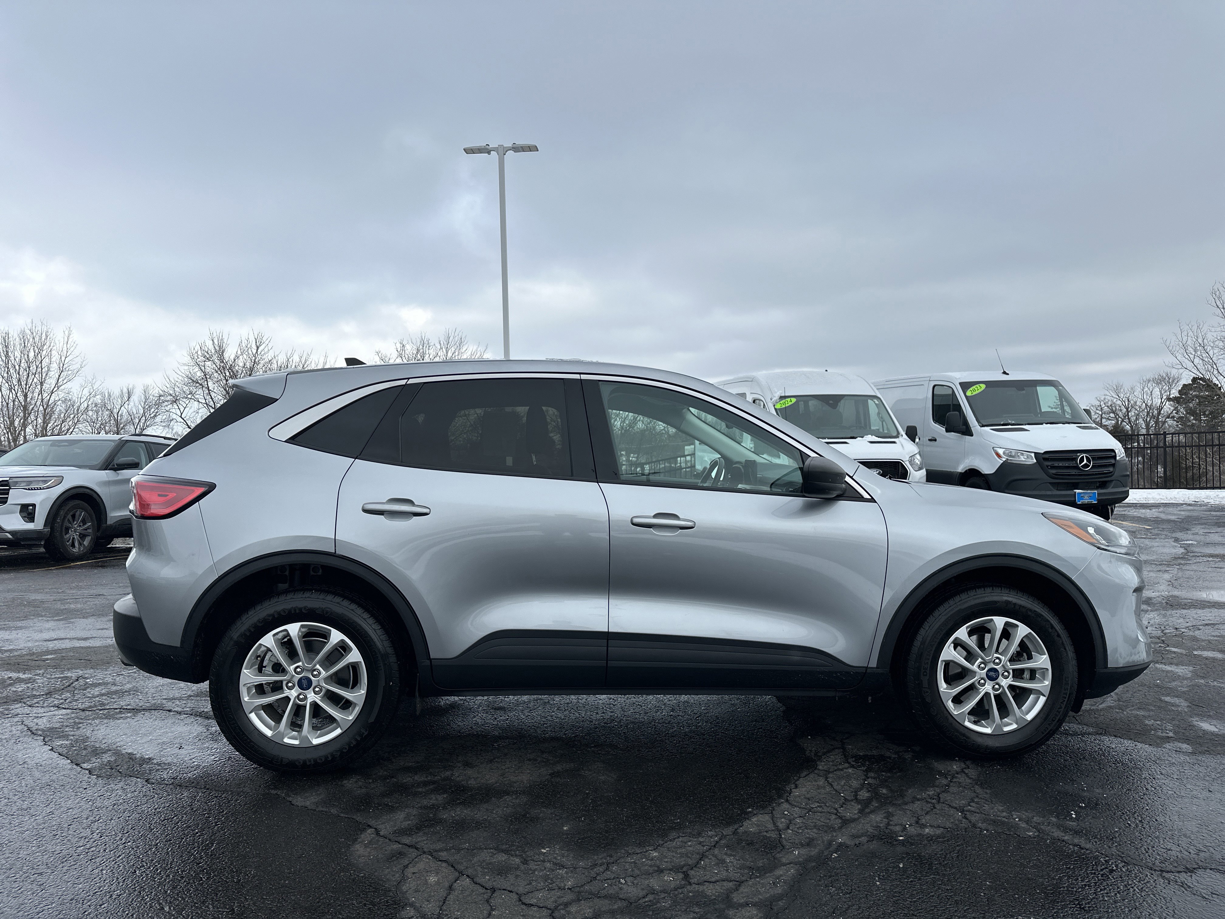 Certified 2022 Ford Escape SE w/ Convenience Package image 2