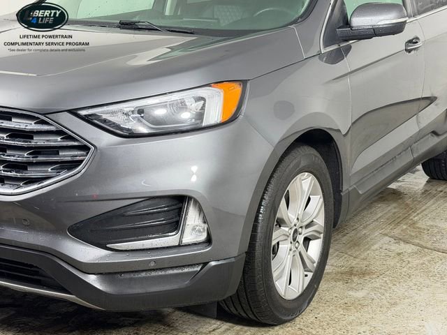 Certified 2024 Ford Edge Titanium AWD/4WD image 2