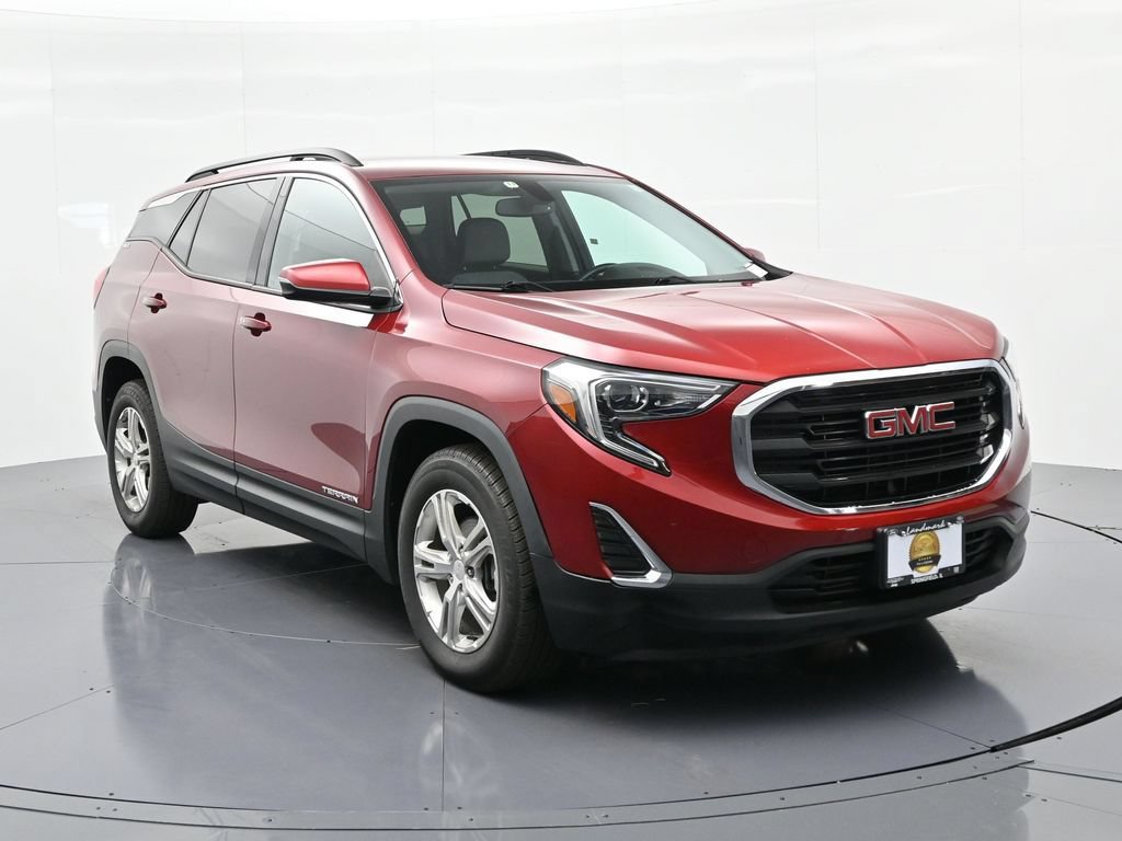 Used 2018 GMC Terrain SLE w/ Driver Convenience Package FWD image 4