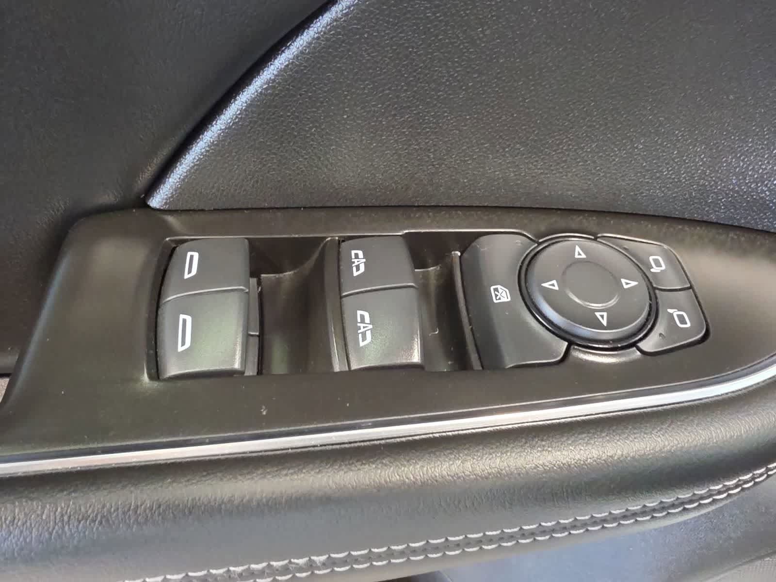 Used 2023 Buick Envision Preferred FWD image 16