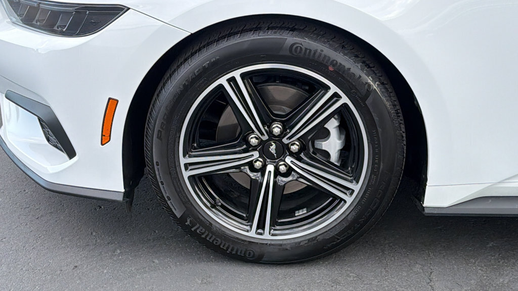 Certified 2025 Ford Mustang Convertible RWD image 9