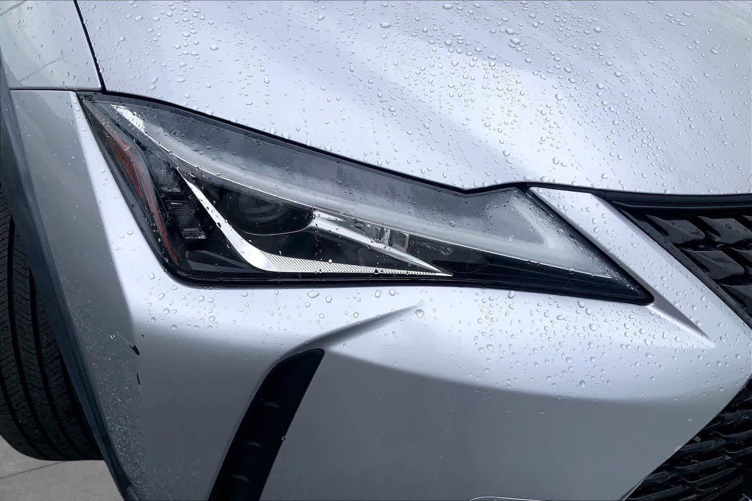 Used 2020 Lexus UX 250h w/ Accessory Package 2 AWD/4WD image 26
